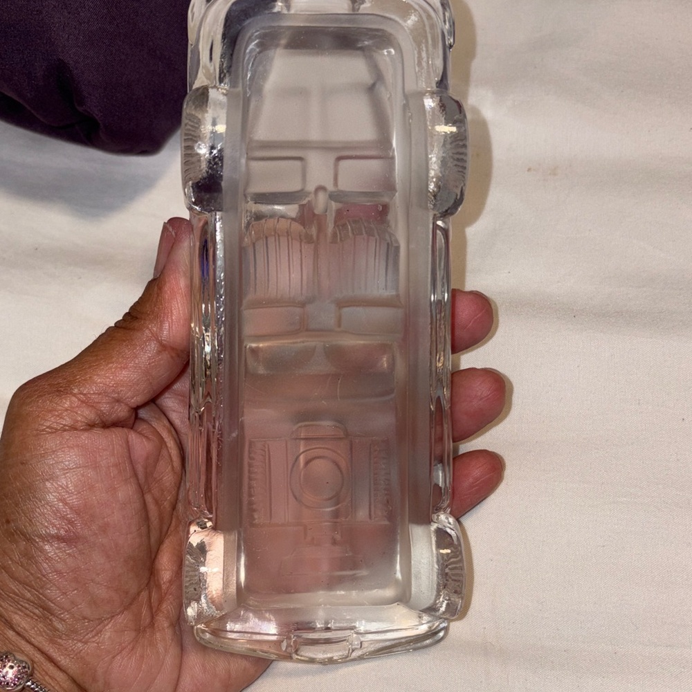 Crystal Car Paperweight - Picture 8 of 9